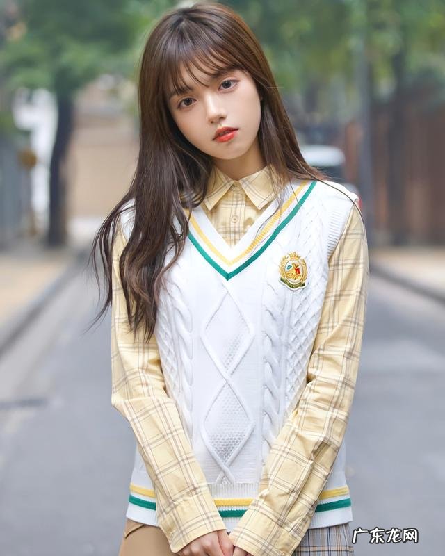 宽松卫衣阔腿裤穿搭 卫衣阔腿裤早春最时髦穿搭