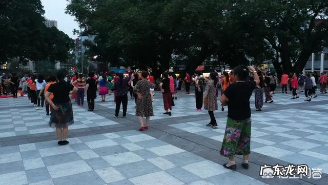 家里有一个93岁的老人是什么体验？