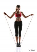 跳绳能减肥吗？疫情期一根简单的跳绳能帮达到锻炼减脂的目的吗？