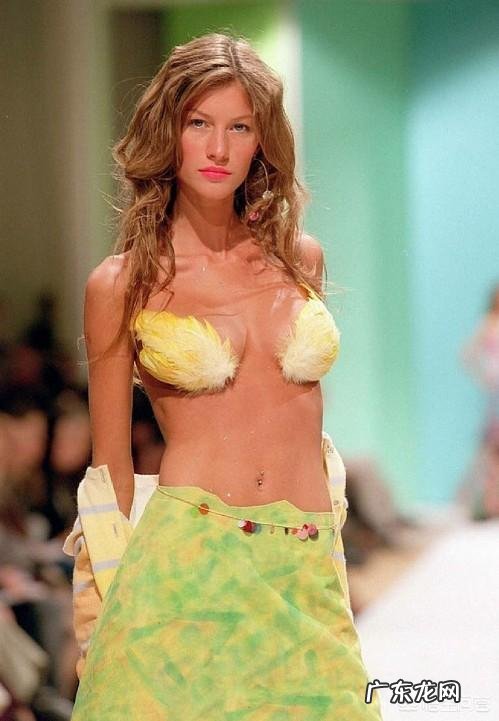 米兰达·可儿在维密秀上都给我们带来过哪些精彩瞬间?