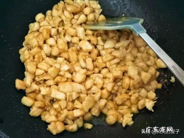吃够水煮鸡胸肉了,鸡胸肉还有其他适合减肥吃的做法吗?