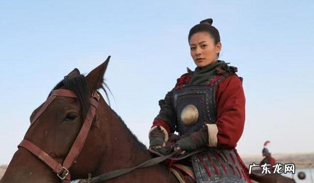 古代还有其他诗人写出类似《琵琶行》和《长恨歌》的叙事文吗?