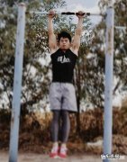 一米八140斤，没有背肌也可以做十个宽握引体，什么原理