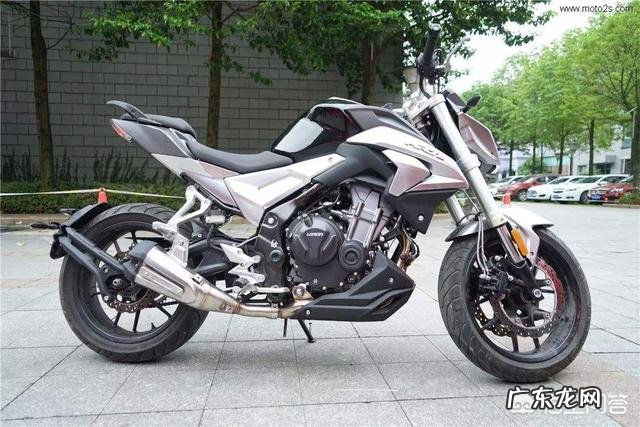 身高175,体重一百公斤的肌肉胖子适合骑什么摩托呢