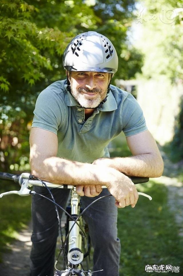 六十岁以上的人如何健身比较合适?