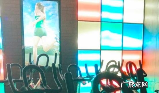 我肤色很黄，要如何美白？