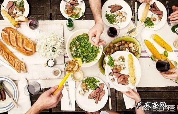 请教食物的重量是按生米还是按熟饭称?