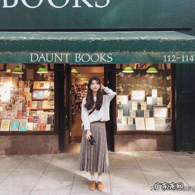 春夏怎样穿搭时尚高级 春夏季怎么穿才能时尚不重样