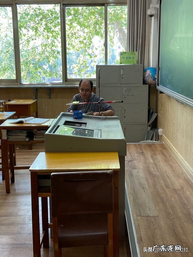 怎么和女生聊天,才能拉近关系?