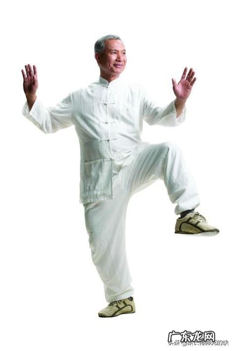 最新60岁老人广场舞 这一届老人为什么那么爱广场舞?