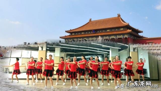 最新60岁老人广场舞 这一届老人为什么那么爱广场舞?