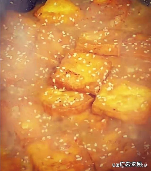 假如晚饭只有折耳根、臭豆腐两种,二选一你会选择哪一样吃