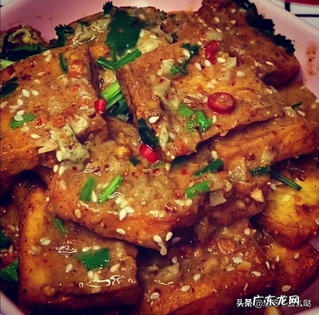 假如晚饭只有折耳根、臭豆腐两种，二选一你会选择哪一样吃