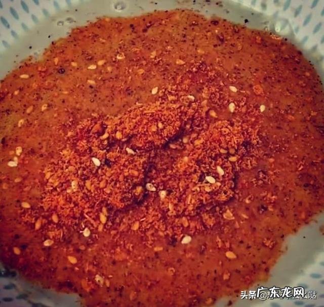 假如晚饭只有折耳根、臭豆腐两种,二选一你会选择哪一样吃