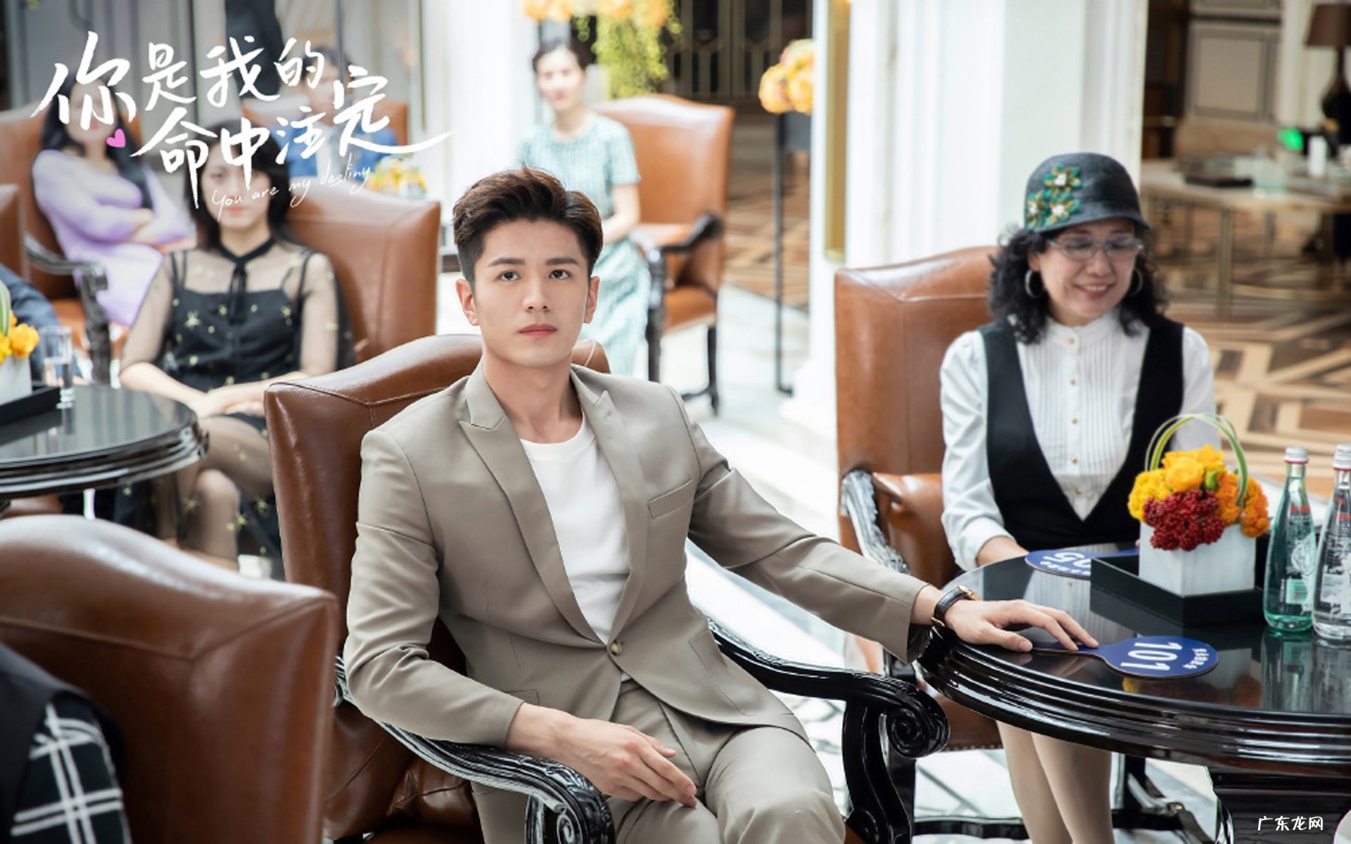 跳pumpitup和走路快走哪个更减肥 每天跳操pump it up 2004半小时,多长时间能瘦?