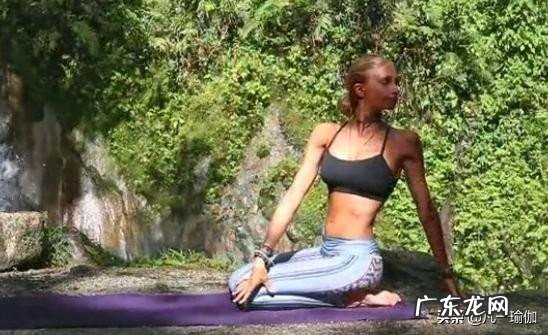 拉伸训练10个动作瑜伽 瑜伽可以作为运动拉伸吗?