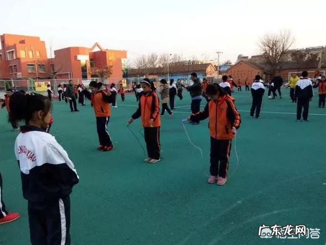 每天晚上跳绳对身体有害处吗?