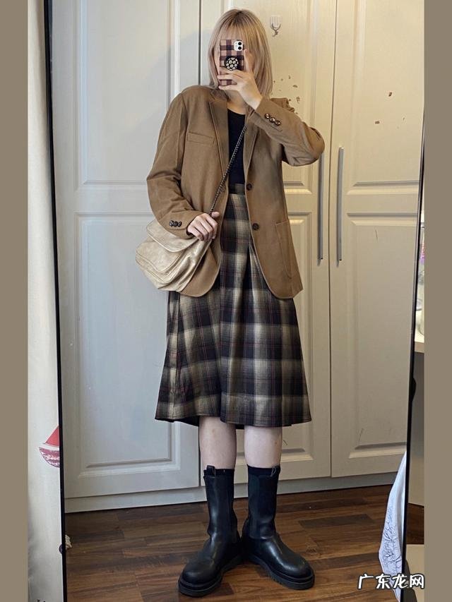 你们觉得个子高,但是又有点胖的女生怎么穿好?最好能配点图呀?