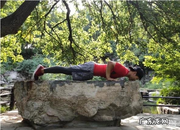 做了一次俯卧撑后就感觉腰疼,是怎么回事?是不是不能做俯卧撑?