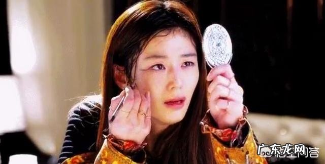 为什么女生天天护肤,反而比不护肤的男朋友毛孔还大?