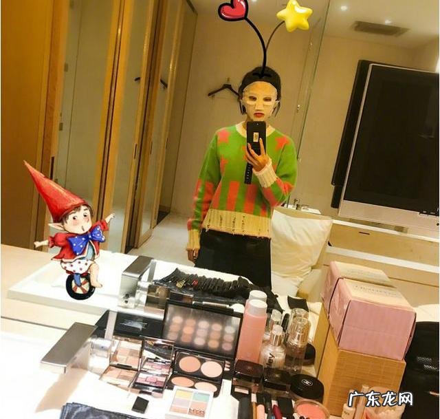 为什么女生天天护肤,反而比不护肤的男朋友毛孔还大?