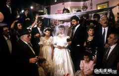 伊朗与以色列是宿敌，为何生活在伊朗的5万犹太人不愿回以色列？