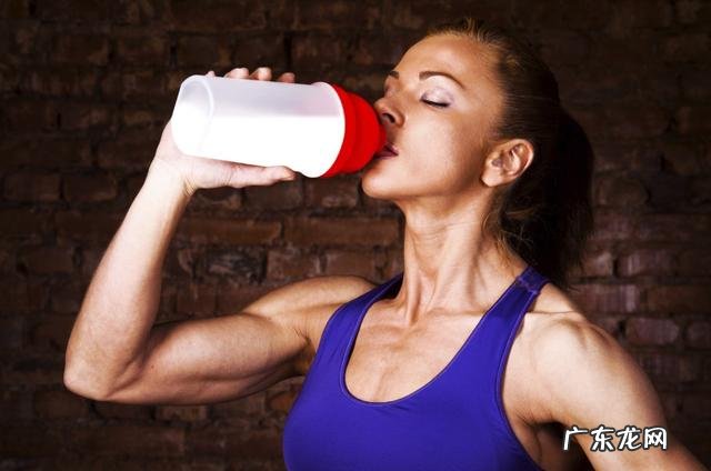 糖原氧化分解为什么比脂肪低 糖原和碳水化合物耗尽为什么不能分解脂肪呢？