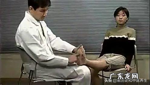 如何保养脚,让脚看起来很粉嫩?