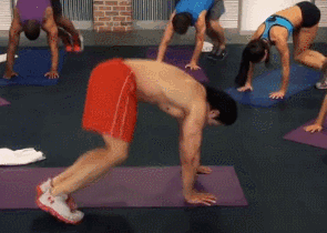 坚持每天做100个两头起,30天能让小肚子变成腹肌吗?