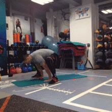 如何一周练出六块大腹肌和胸肌 男生怎样在家就能练出一对大胸肌?