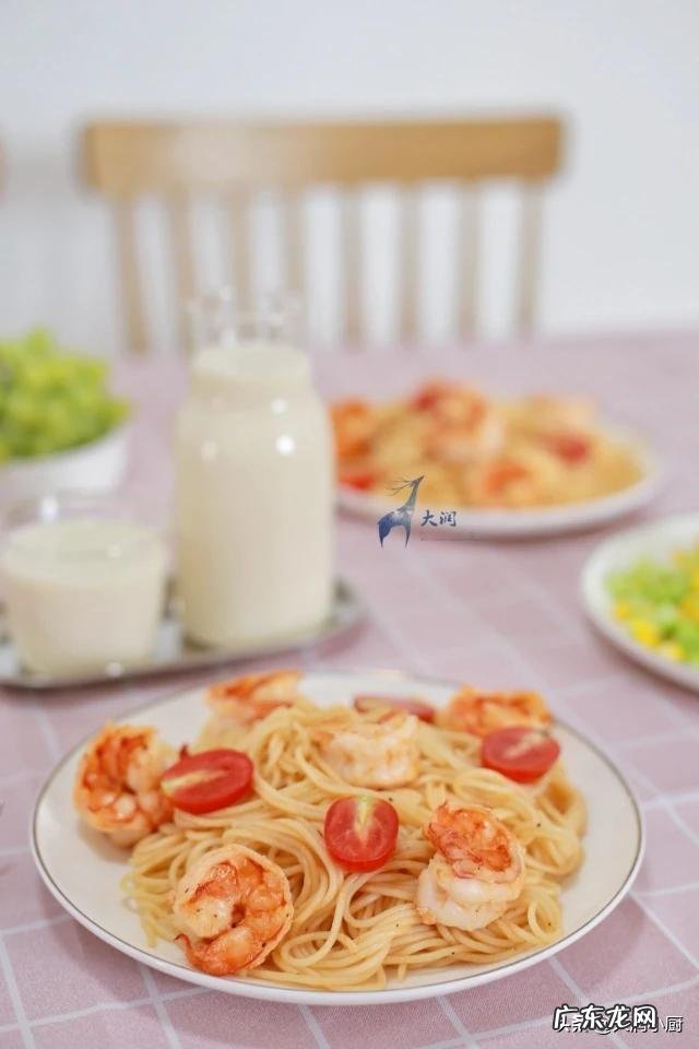 豆浆配哪些食物当早餐 早餐喝豆浆搭配什么比较好?