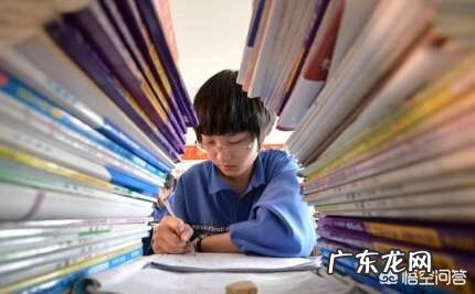 死刑犯在执行死刑的前一天晚上,一起住的狱友会怎么做