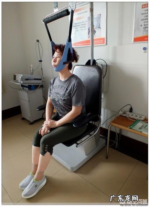 如何保养颈部预防颈部皱纹