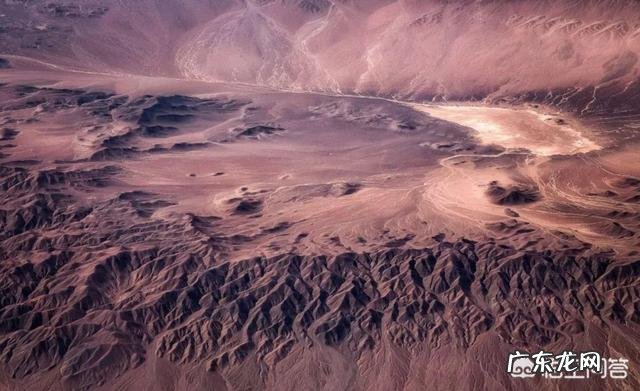 火星上到底是什么样子，人站在火星上什么感觉