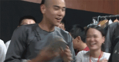 彭于晏因为胖上热搜,彭于晏的男神身材是如何炼成的?