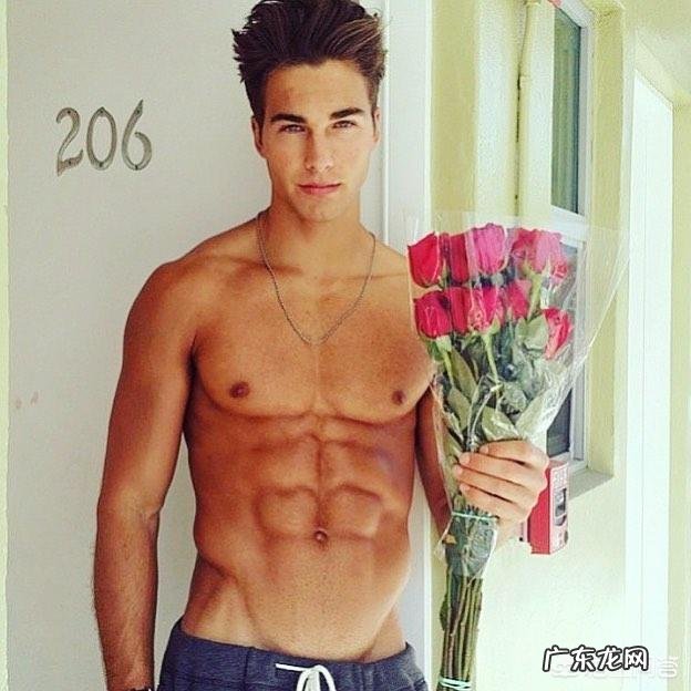 腹肌轮真的可以练出腹肌吗?该怎么锻炼?