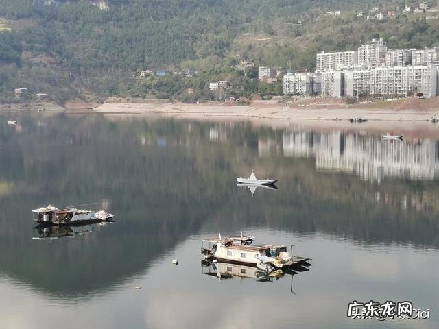 钟美美因模仿而走红,对于学生而言,模仿到底好不好呢?