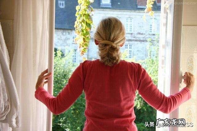 因湿气重导致的肚子大、腿粗，应该怎么解决？