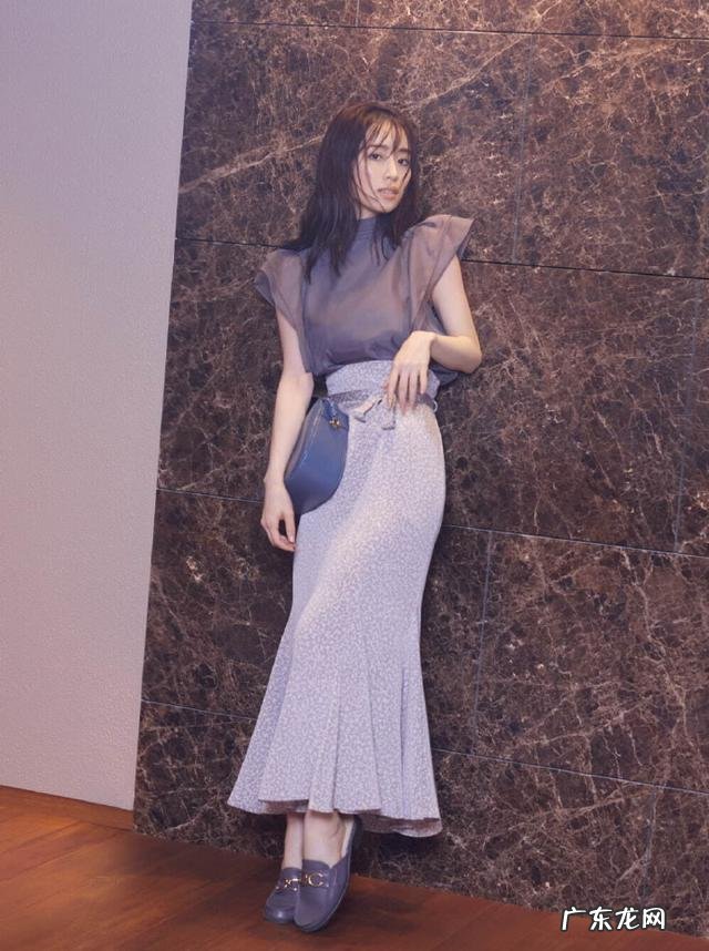 连衣裙穿搭方法 夏日出街连衣裙穿搭