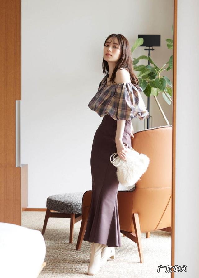 连衣裙穿搭方法 夏日出街连衣裙穿搭