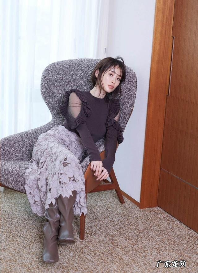 连衣裙穿搭方法 夏日出街连衣裙穿搭