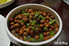 醋泡花生的正确做法 醋泡花生真的能zhi三高吗，有何依据？