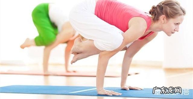 产后坐月子,六个月的黄金恢复期如何收盆骨促进瘦身?