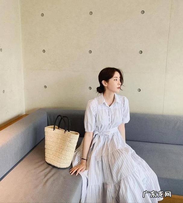 女士夏天穿裙子的搭配 夏天穿的裙子怎么搭配