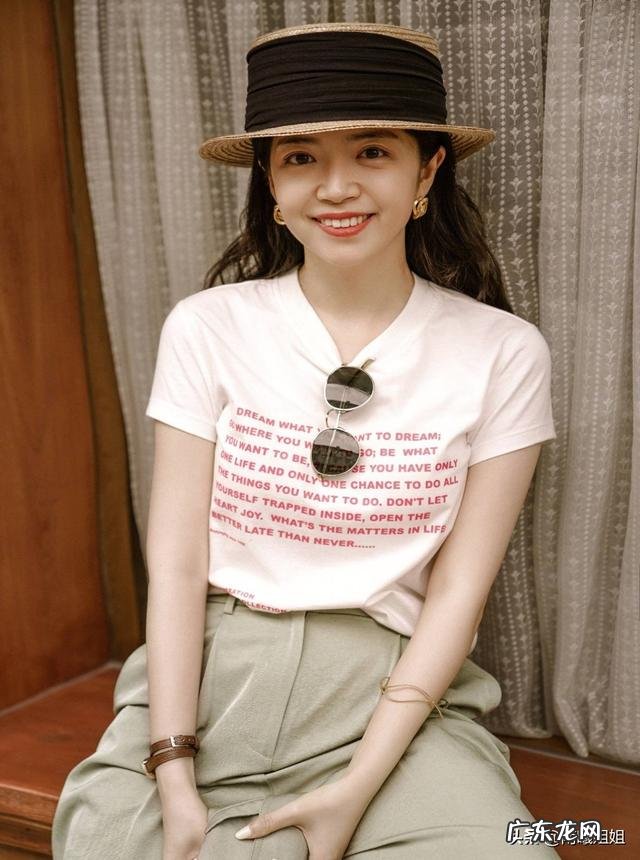 三木夏季穿衣搭配图片 三木夏季大方简洁的搭配