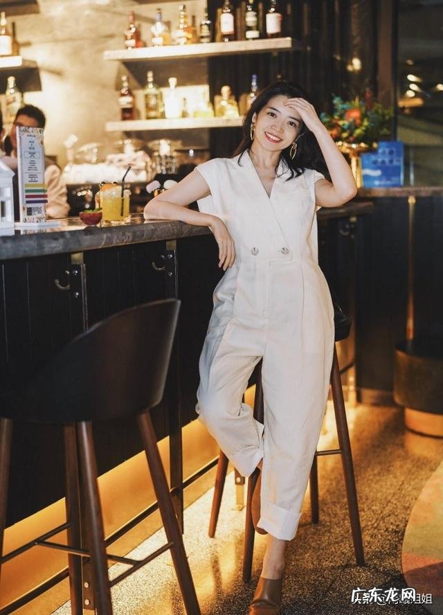 三木夏季穿衣搭配图片 三木夏季大方简洁的搭配