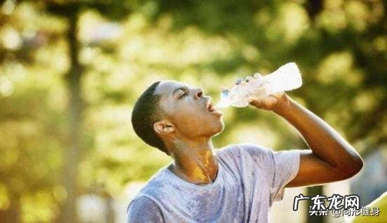 500个跳绳，200个踢腿，40个引体向上，算剧烈运动吗？