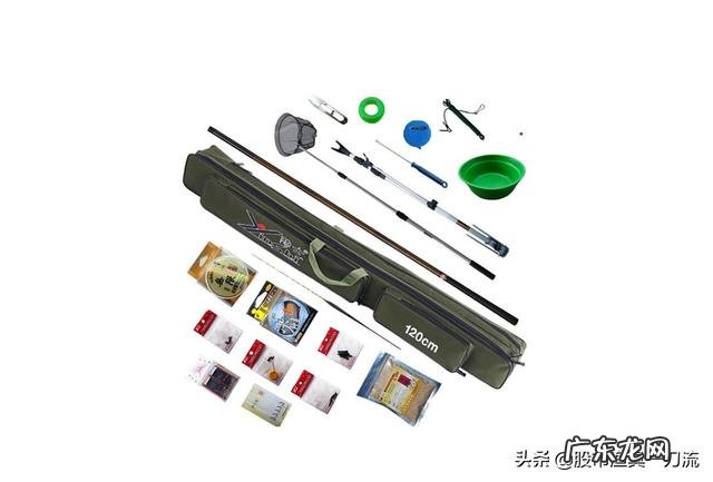 钓鱼新手教程大全野钓 钓鱼新手去野钓应该怎么做准备?