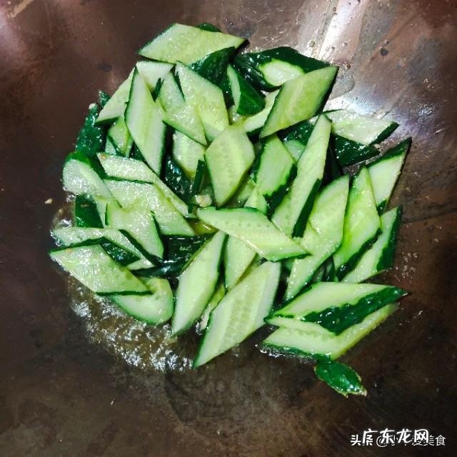 黄瓜鸡蛋怎么炒好吃做法大全 黄瓜炒鸡蛋好吃吗,求做法?