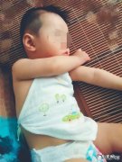 0~1岁婴儿宝宝的吃奶量标准，一天几次，每次喂多少